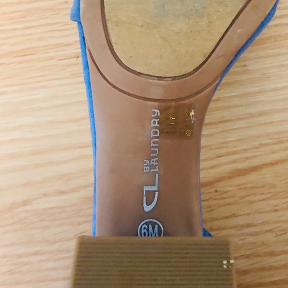 Chinese Laundry 2 inch Block Heel - Picture 2 of 2